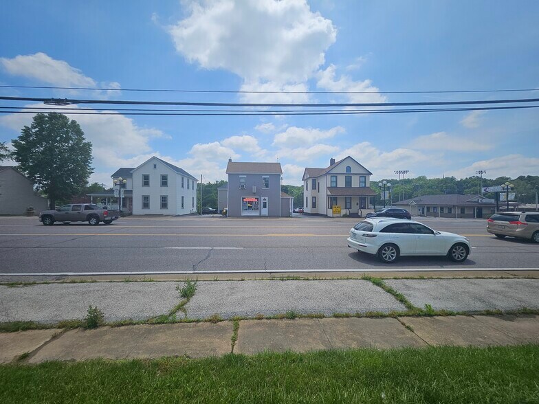 More Photos Of 14366 Manchester Rd, Manchester Office For Lease