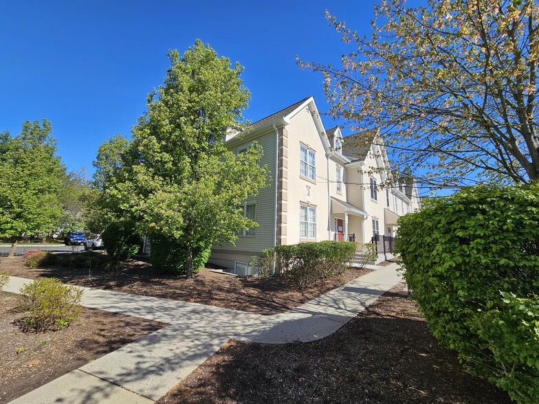 More Photos Of 4 Walter Foran Blvd, Flemington Office For Lease