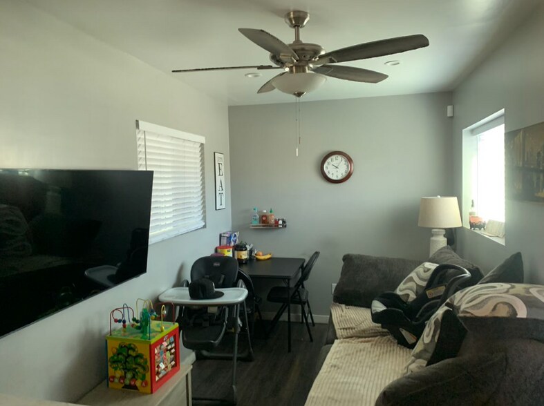 More Photos Of 15038 Valley Blvd, Fontana Service For Lease