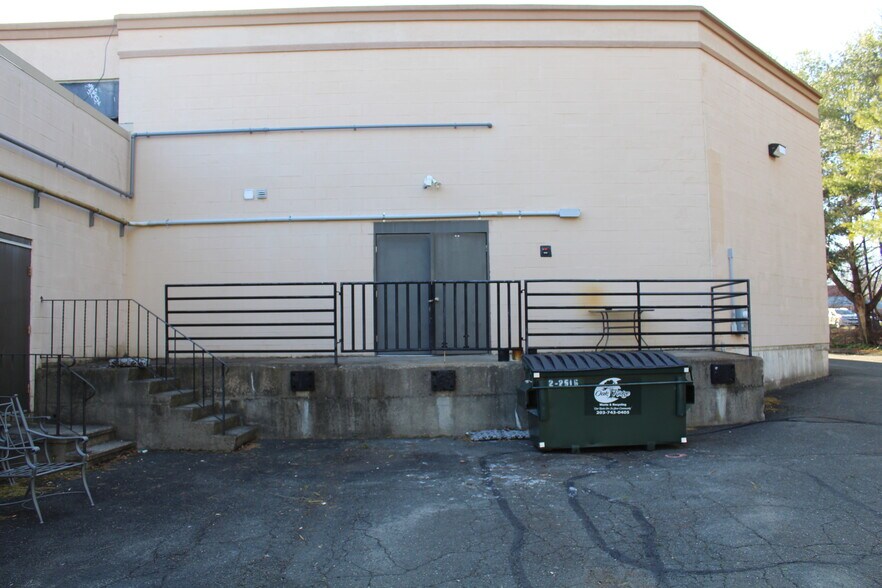 More Photos Of 380 Monroe Tpke, Monroe Storefront For Lease