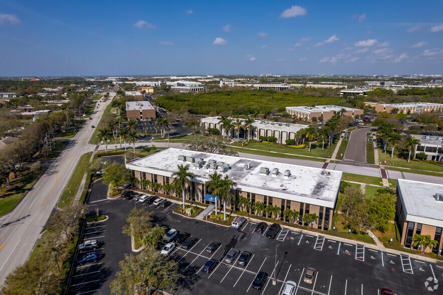 More Photos Of 9500 Koger Blvd N, Saint Petersburg Unknown For Lease