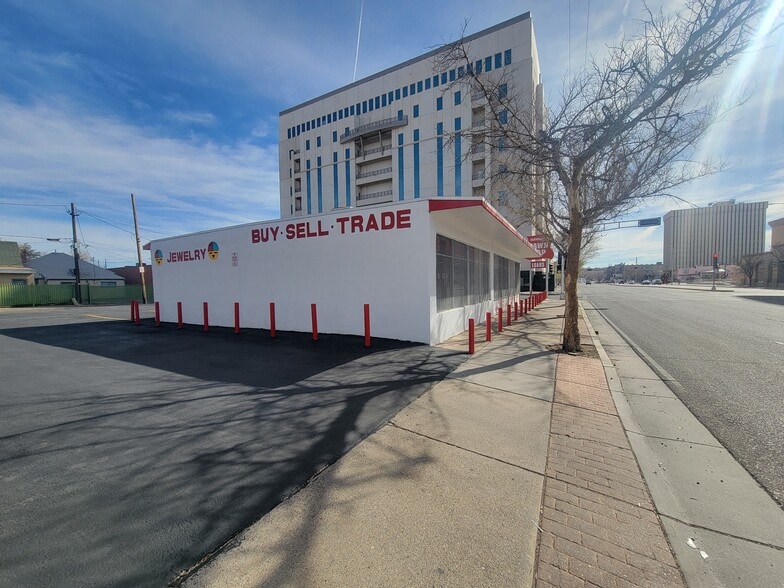 More Photos Of 501 Lomas Blvd NW, Albuquerque Freestanding For Sale