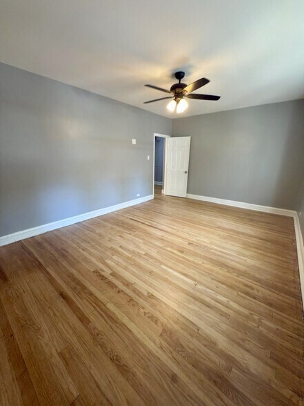 More Photos Of 6215 N Washtenaw Ave, Chicago Apartments For Sale