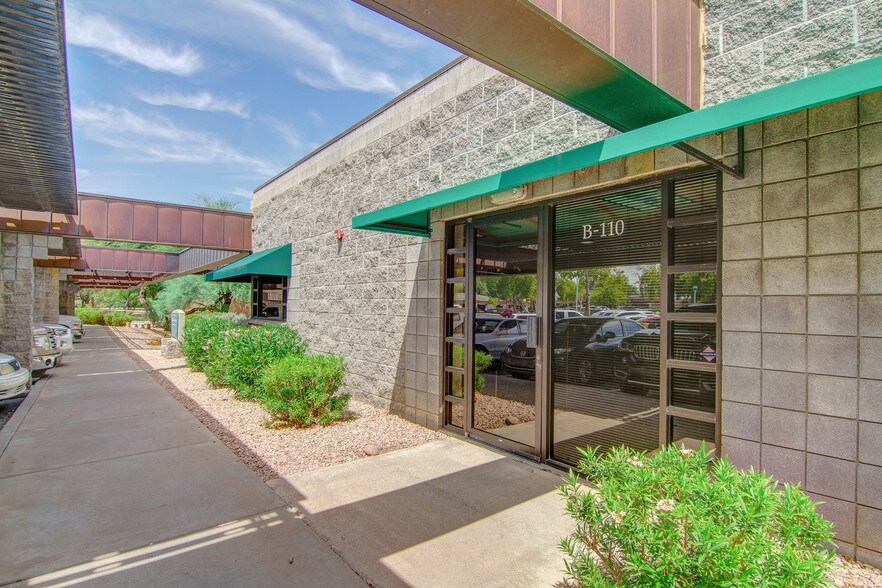 More Photos Of 10617 N Hayden Rd, Scottsdale Office For Lease