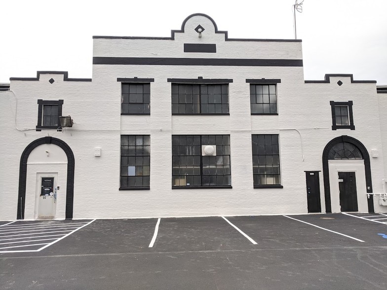 More Photos Of 1210 Stanbridge St, Norristown Warehouse For Lease