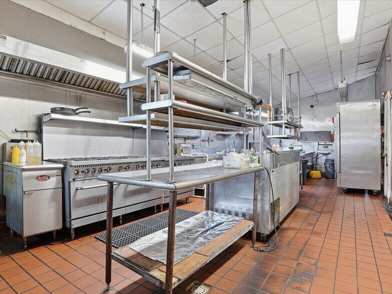 More Photos Of 1874 Route 611, Mount Pocono Restaurant For Sale