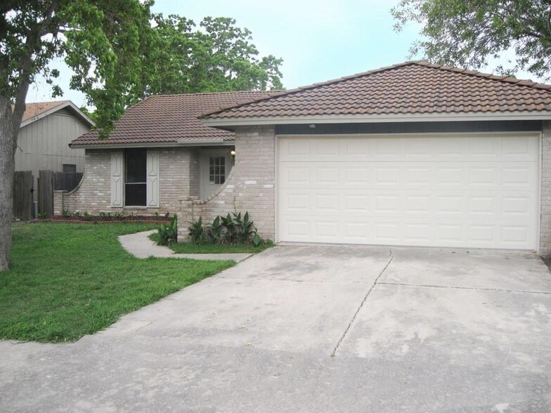 More Photos Of 12426 Cannonade St, San Antonio Specialty For Sale