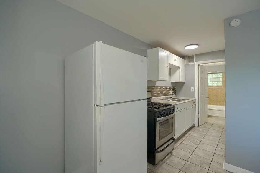 More Photos Of 2958 Sullivant Ave, Columbus Apartments For Sale