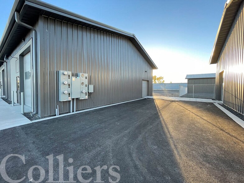 More Photos Of 2639 Kimberly, Twin Falls Flex For Lease