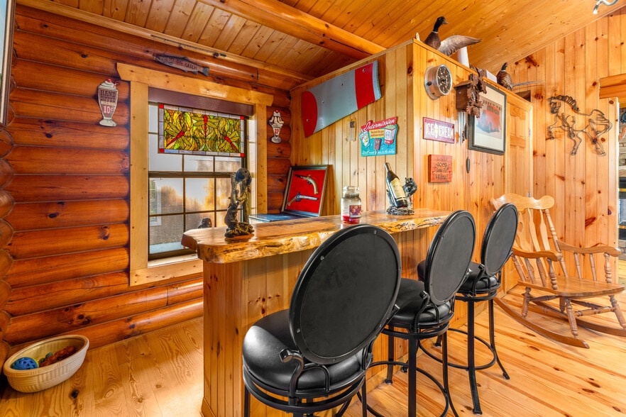 More Photos Of 228 Pattie Gap Rd, Philadelphia Apartments For Sale