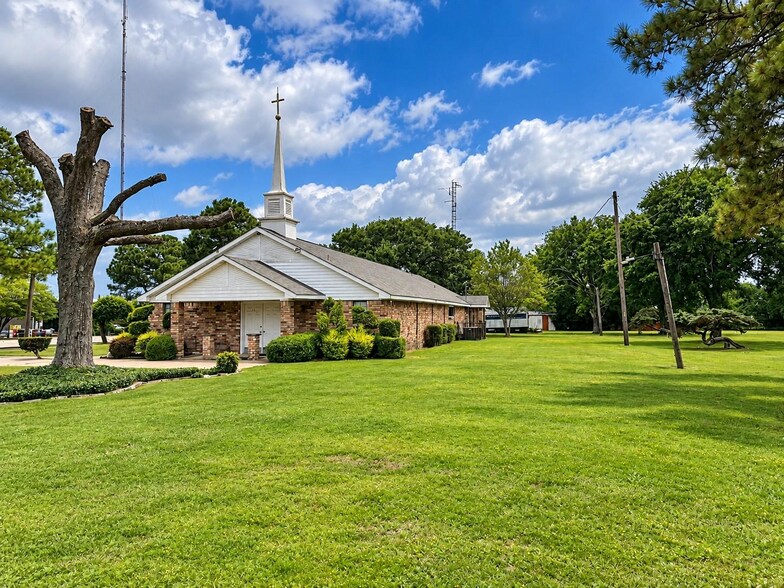 More Photos Of 21177 US Highway 80, Wills Point Religious Facility For Sale