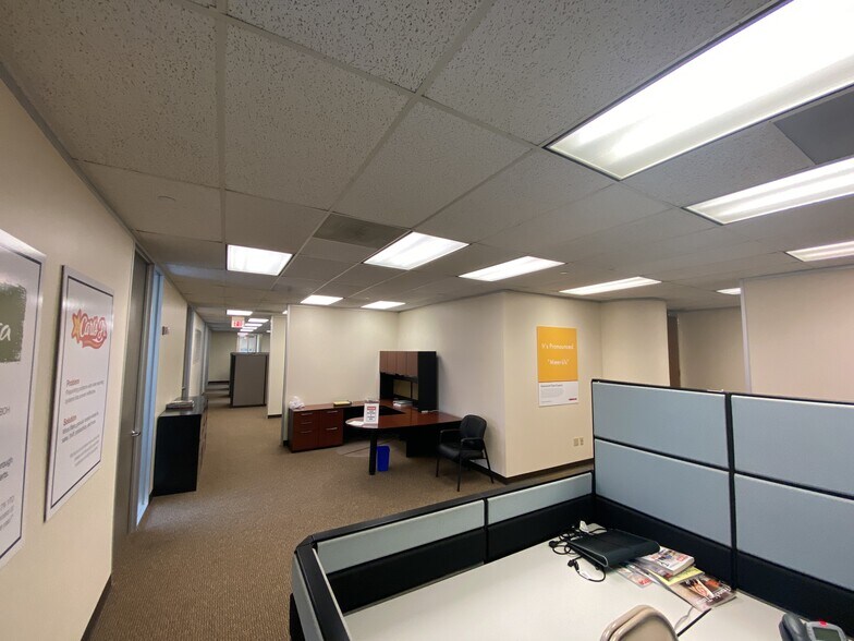 More Photos Of 820 Gessner Rd, Houston Office For Lease