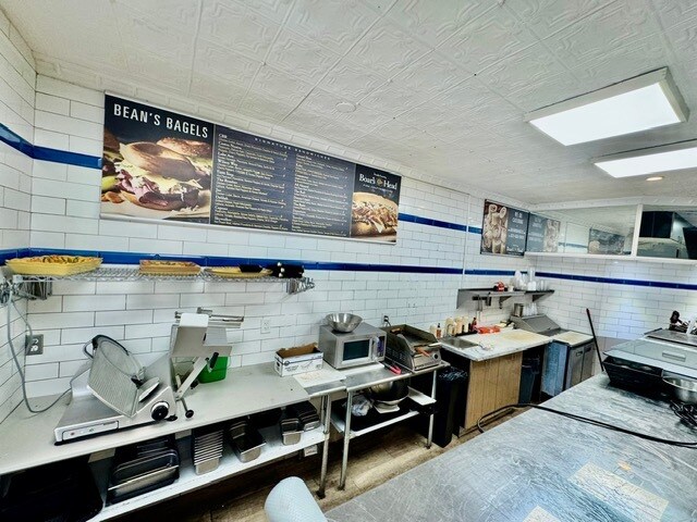 More Photos Of 410 Lake Ave, Saint James Freestanding For Sale