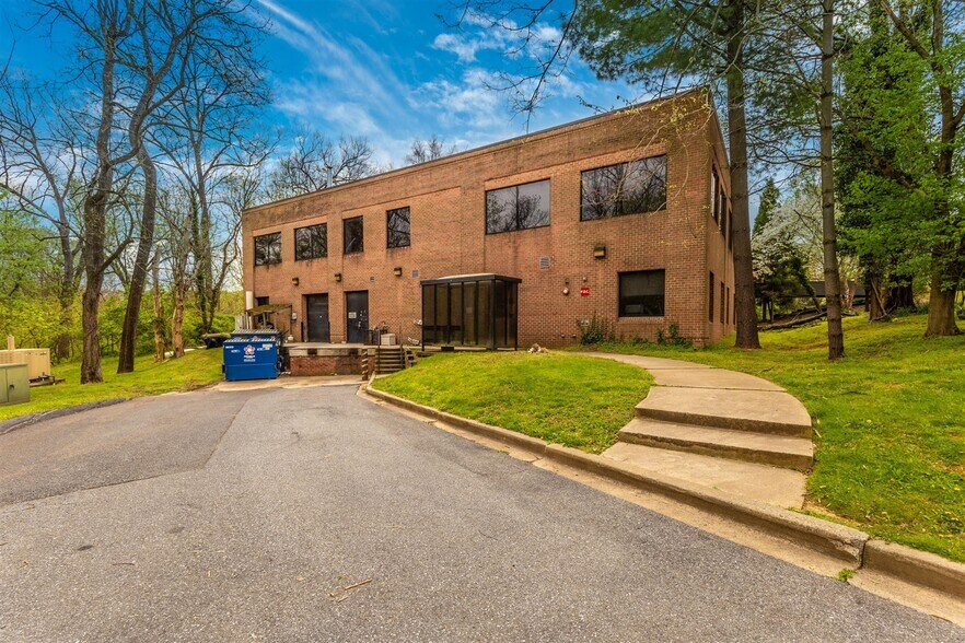 More Photos Of 4539 Metropolitan Ct, Frederick Light Manufacturing For Lease