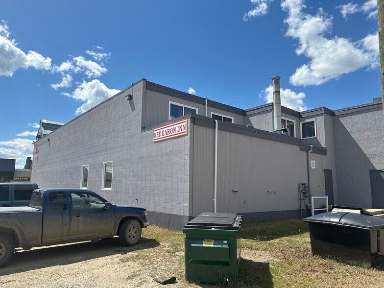 More Photos Of 5011 50 St, Barrhead Hotel For Sale