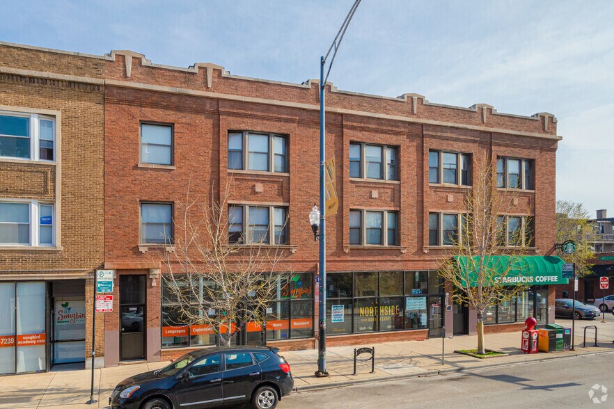 More Photos Of 1900-1906 W Montrose Ave, Chicago Apartments For Lease