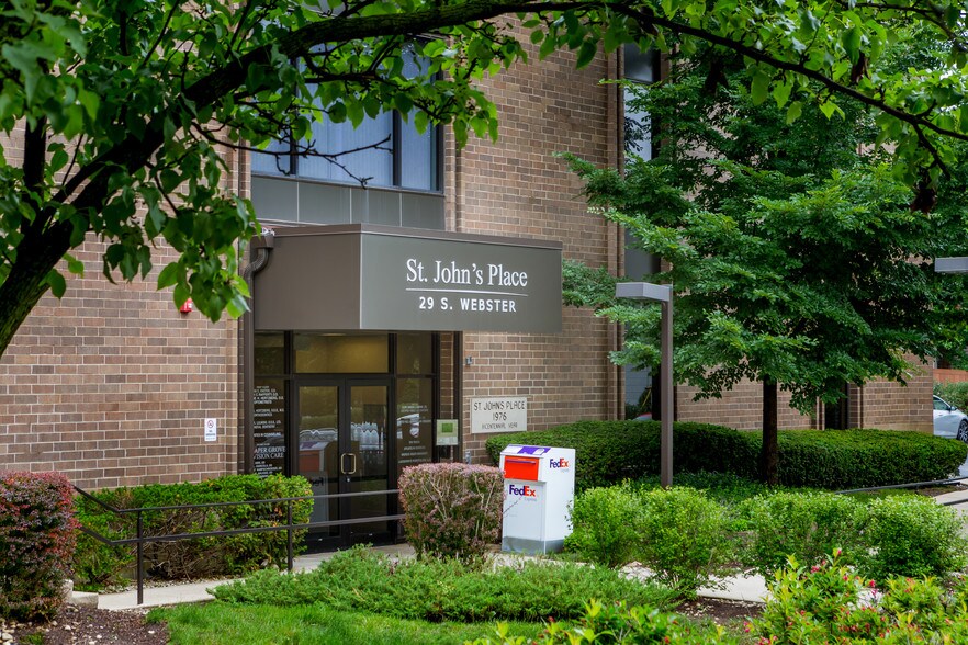 More Photos Of 29 S Webster St, Naperville Office For Lease