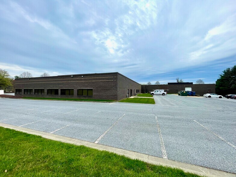 More Photos Of 3600 Crondall Ln, Owings Mills Light Manufacturing For Lease