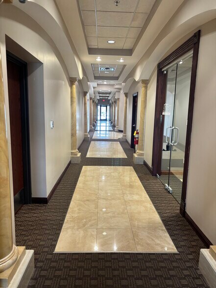 More Photos Of 11051 Broadway, Crown Point Office For Lease