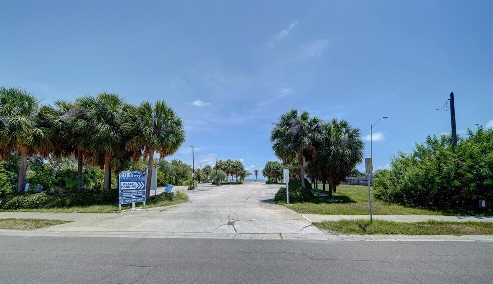 More Photos Of 805 S Gulfview Blvd, Clearwater Beach Land For Sale