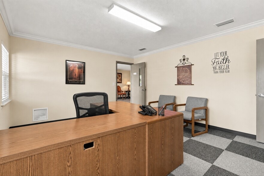 More Photos Of 7602 Kenya St, Jacksonville Specialty For Sale