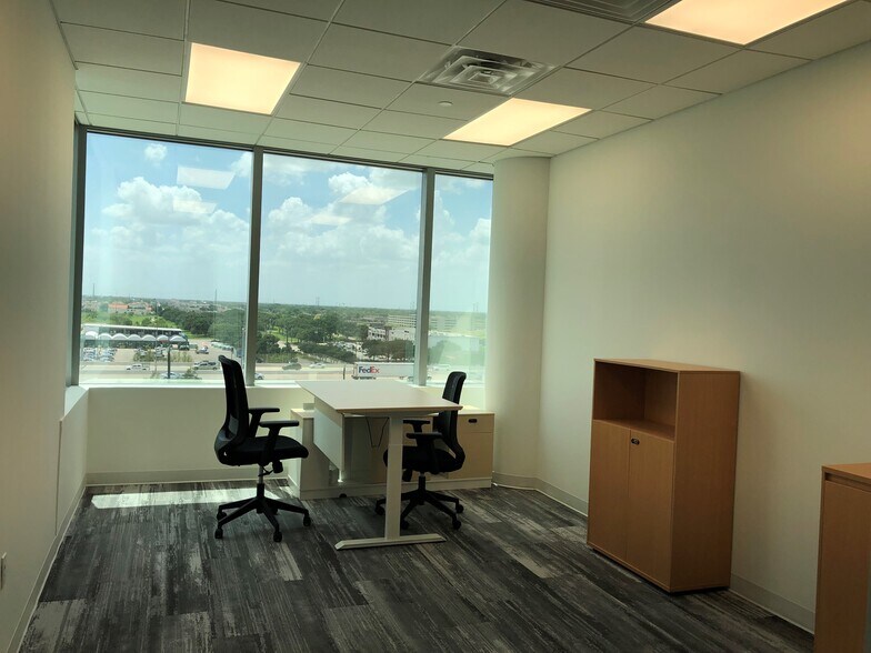 More Photos Of 9999 Bellaire Blvd, Houston Medical For Lease