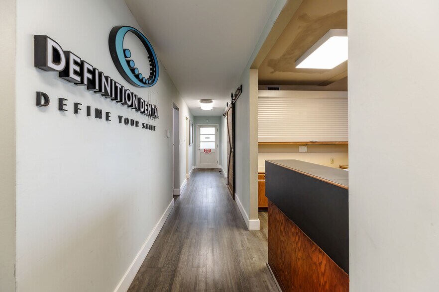 More Photos Of 12850 SW Canyon Rd, Beaverton Medical For Lease