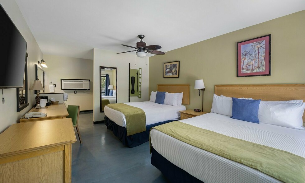 More Photos Of 411 E Palm Canyon Dr, Palm Springs Hotel For Sale