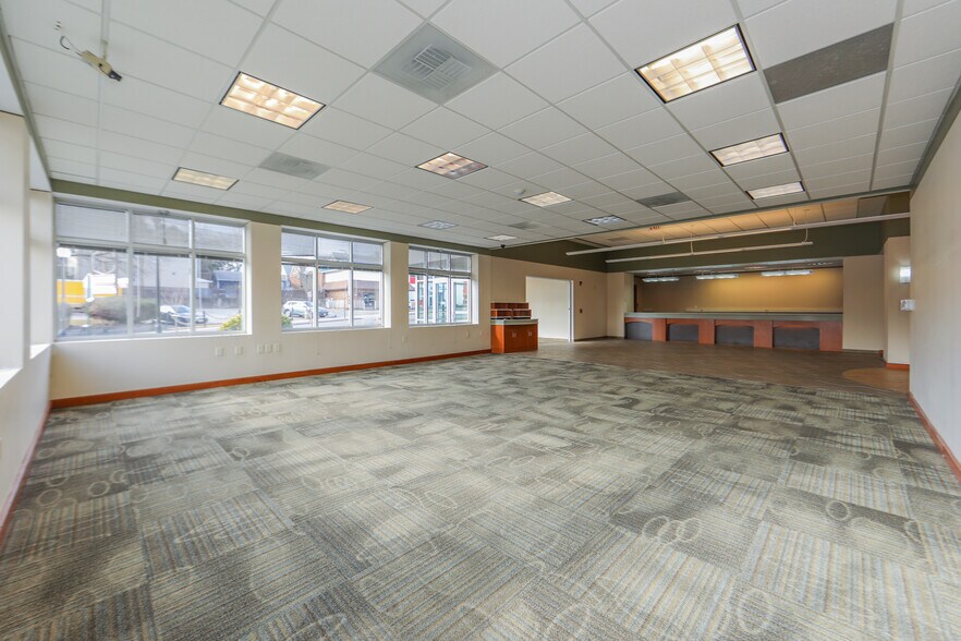 More Photos Of 1610 Main Ave, Clifton Bank For Sale