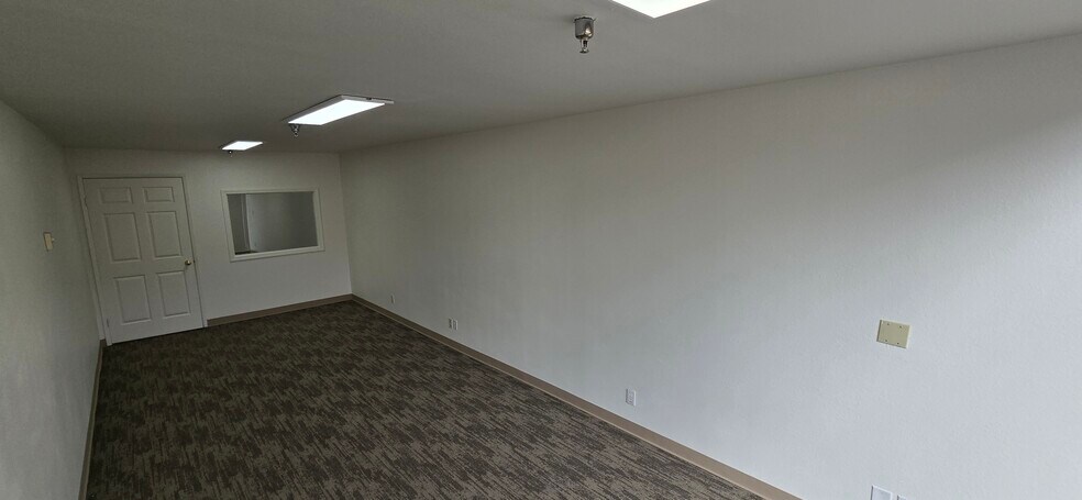 More Photos Of 1814 Empire Industrial Ct, Santa Rosa Warehouse For Sale