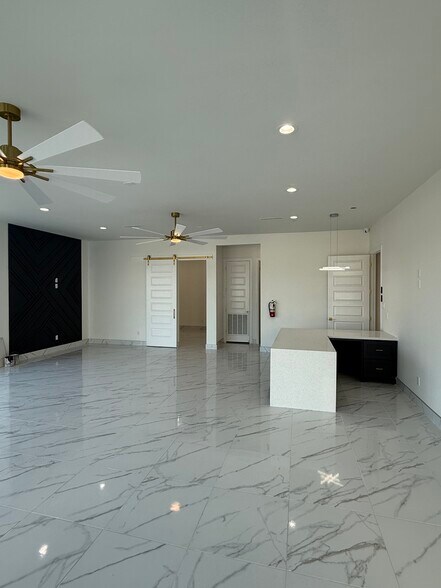 More Photos Of 4414 S Raul Longoria Rd, Edinburg General Retail For Sale