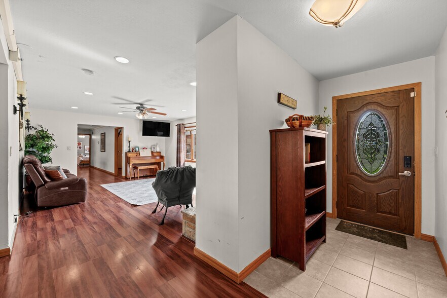 More Photos Of 327 S Miller Rd, Fairlawn Assisted Living For Sale
