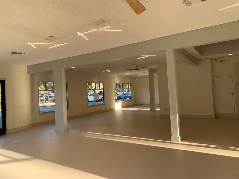 More Photos Of 480-506 Ocean Ave, Laguna Beach Storefront For Lease