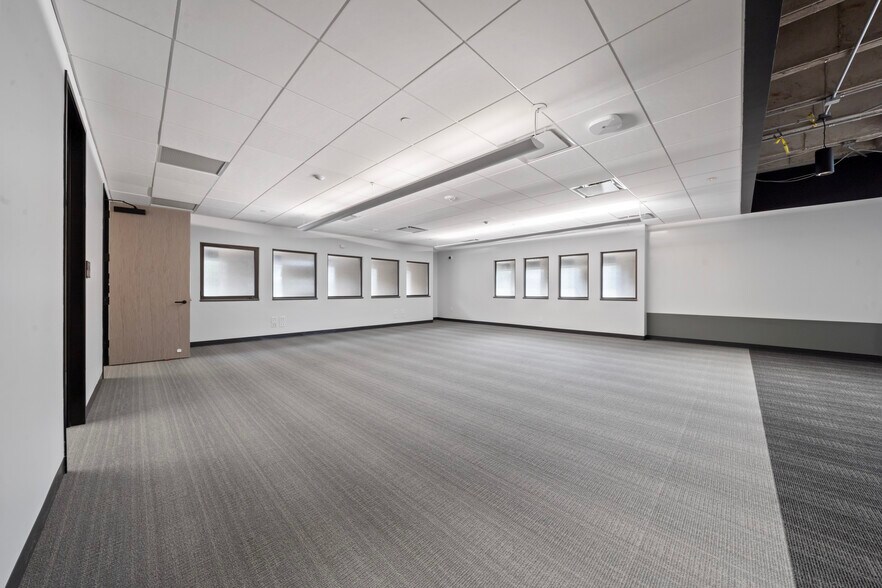 More Photos Of 7620 Guadalupe St, Austin Office For Lease