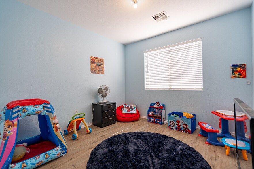 More Photos Of 15855 S Moon Valley Rd, Arizona City Multifamily For Sale