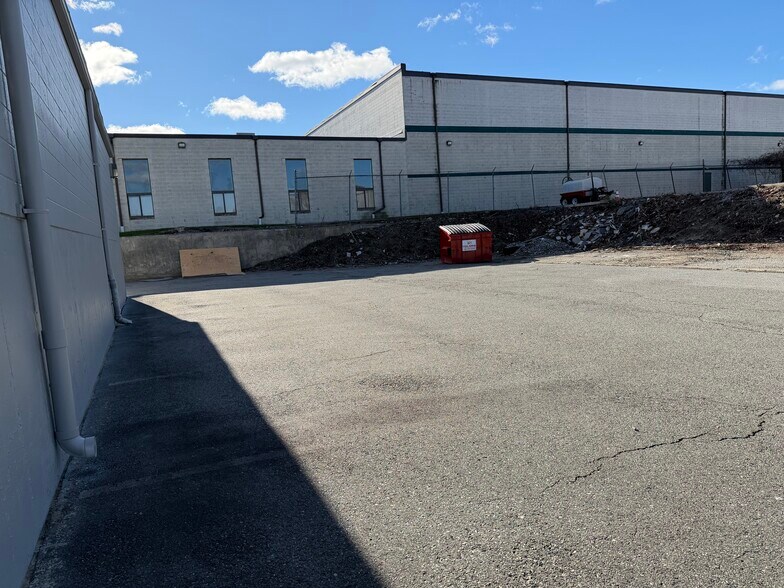 More Photos Of 11 Comstock Pky, Cranston Freestanding For Lease