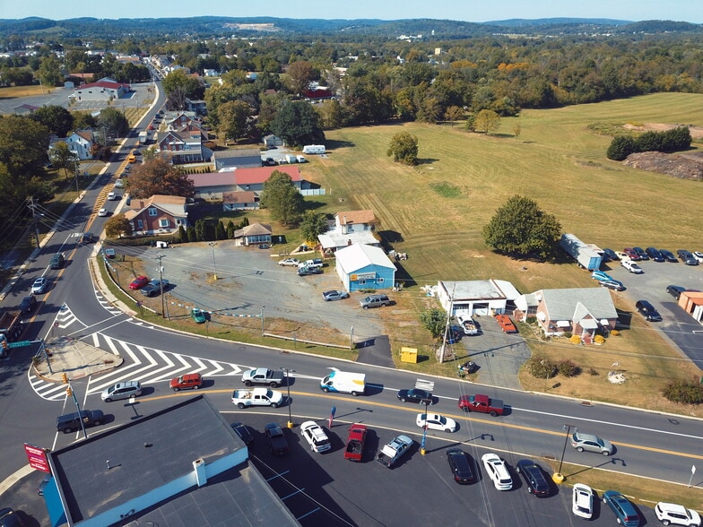 More Photos Of 1499 E Philadelphia Ave, Gilbertsville Storefront Retail Residential For Sale