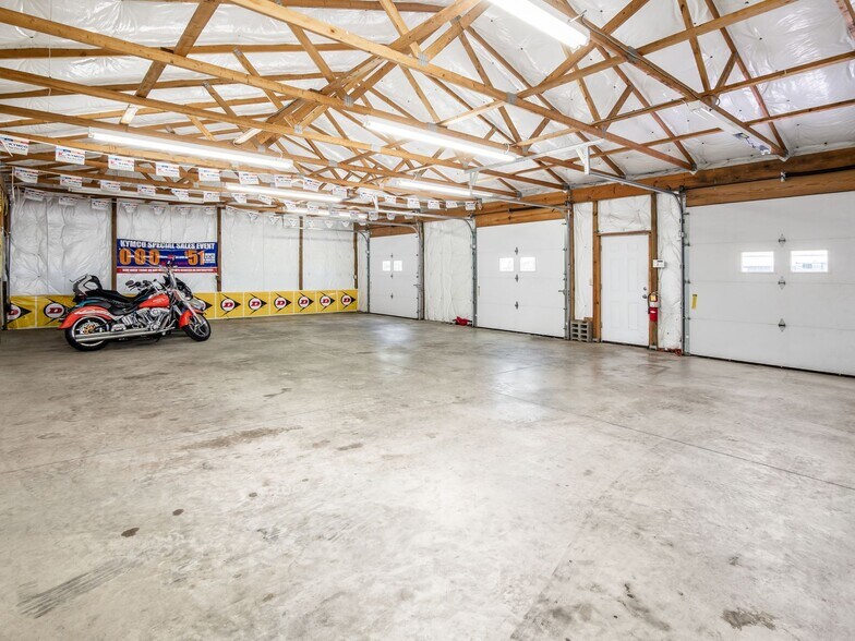 More Photos Of 31 S Ludlow Rd, Urbana Auto Repair For Sale