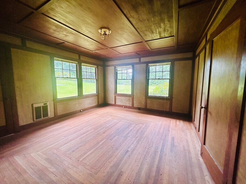 More Photos Of 1190 N Tenmile Lk, Lakeside Trailer Camper Park For Sale