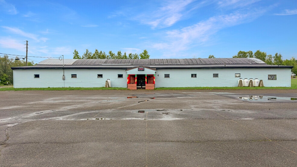 Primary Photo Of 18 Access Hwy, Caribou Sports And Entertainment For Sale