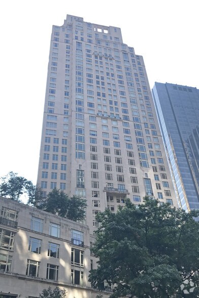 More Photos Of 1870-1880 Broadway, New York General Retail For Lease