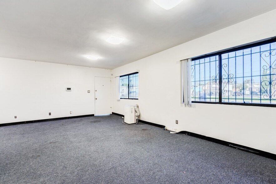 More Photos Of 8642 Venice Blvd, Los Angeles Office Residential For Sale