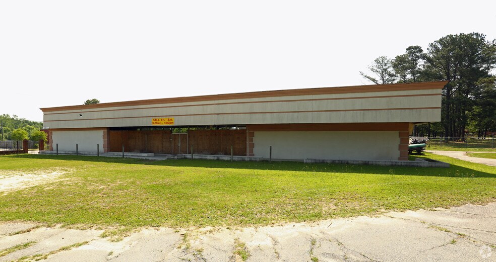More Photos Of 6182 N Main St, Columbia Warehouse For Sale