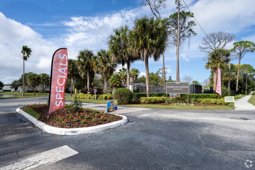 More Photos Of 1756 S Clyde Morris Blvd, Daytona Beach Apartments For Sale