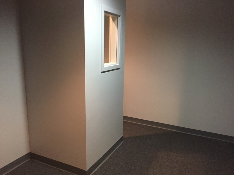 More Photos Of 1900 Murray Ave, Pittsburgh Office For Lease