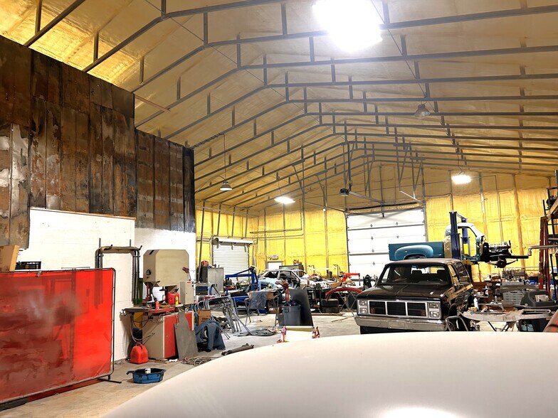More Photos Of 109 Taylor Rd, Louisburg Warehouse For Sale