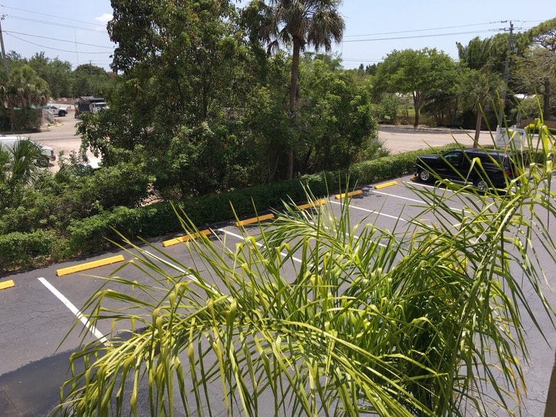 More Photos Of 27725 Old US Highway 41, Bonita Springs Office For Lease