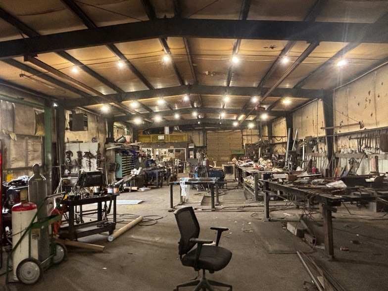 Primary Photo Of 424 Shelton Rd, West Columbia Industrial For Sale