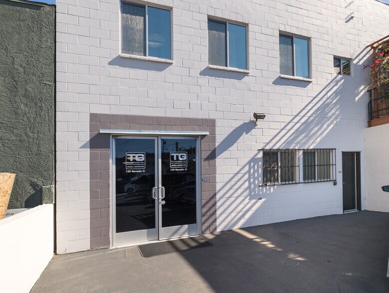 More Photos Of 139 Nevada St, El Segundo Loft Creative Space For Lease