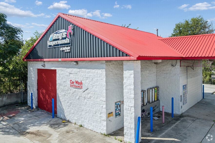 More Photos Of 4950 Evers Rd, San Antonio Carwash For Sale